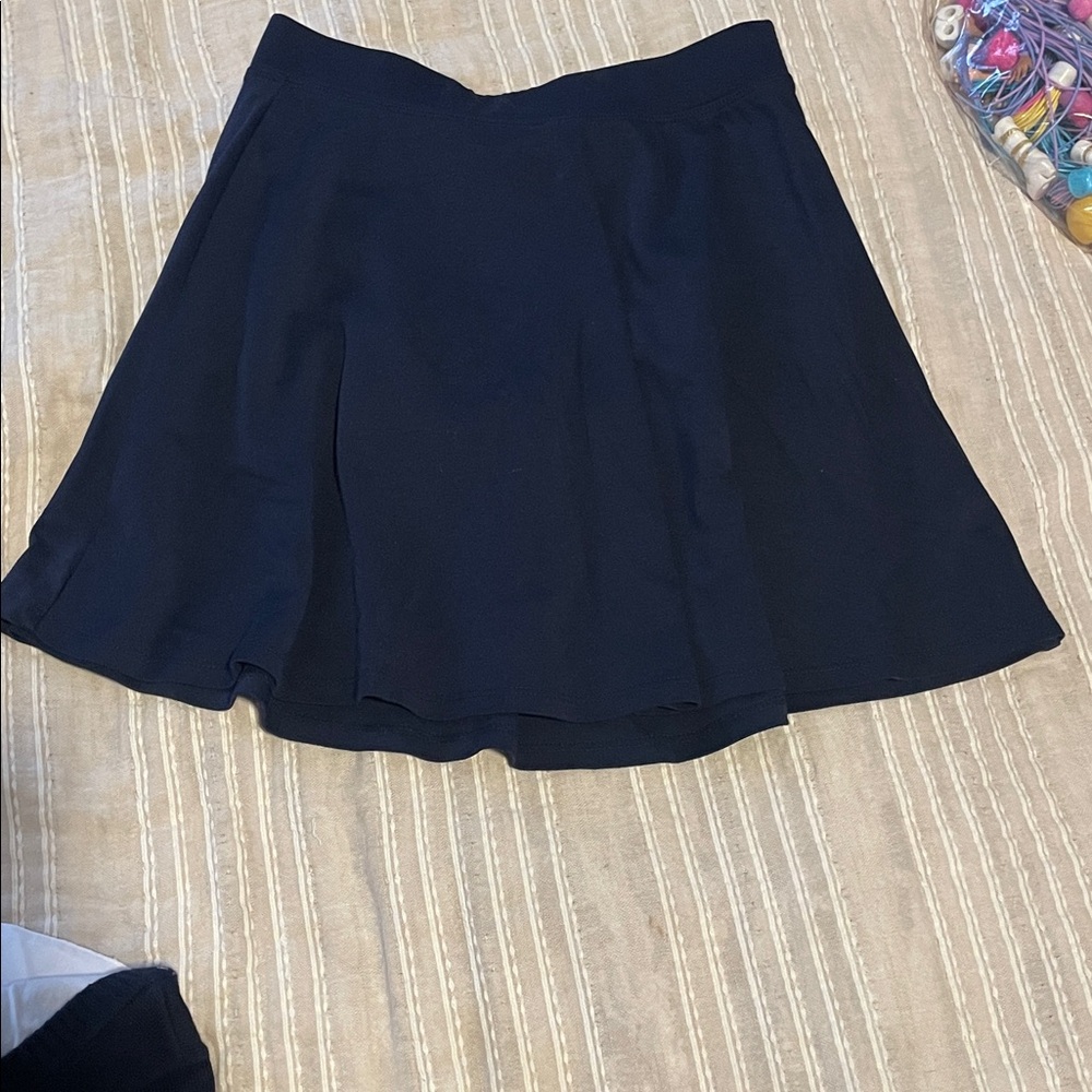 10/12 school uniform bundle. 5 items for $10 - Picture 8 of 9
